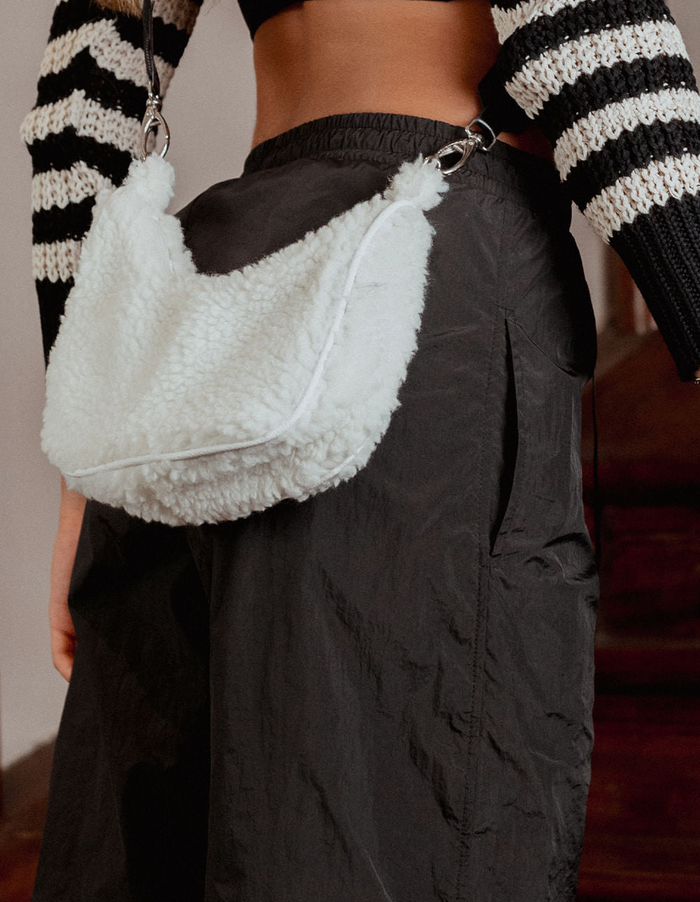 Bolsa Pelo Alça Nylon Detalhes - Off White