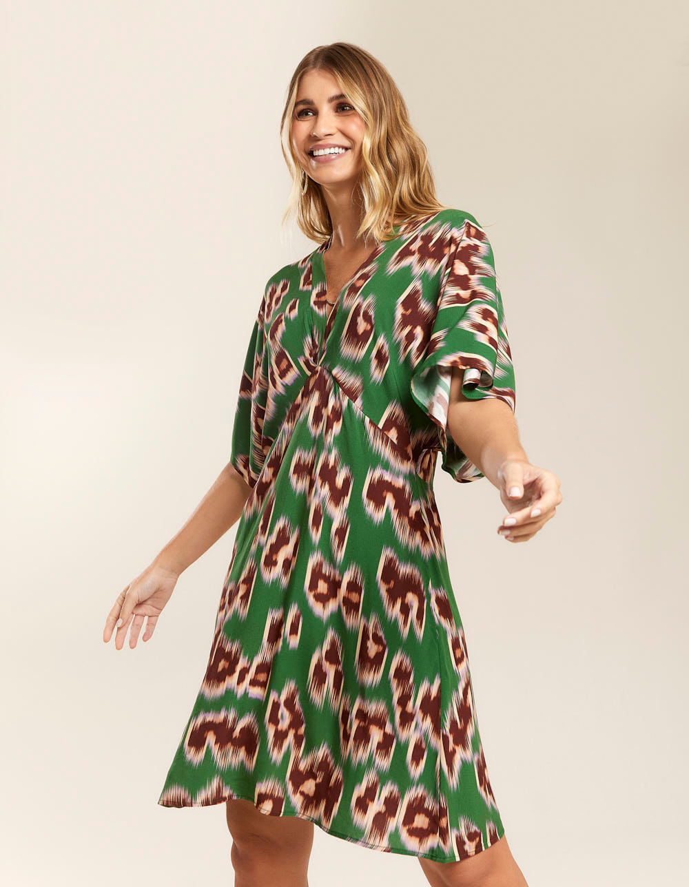 Vestido Curto Estampado Harley - Verde