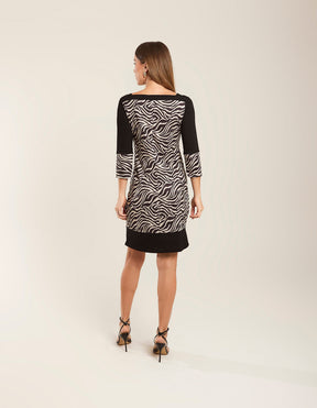 Vestido Curto Estampado Zebra Petit - Preto