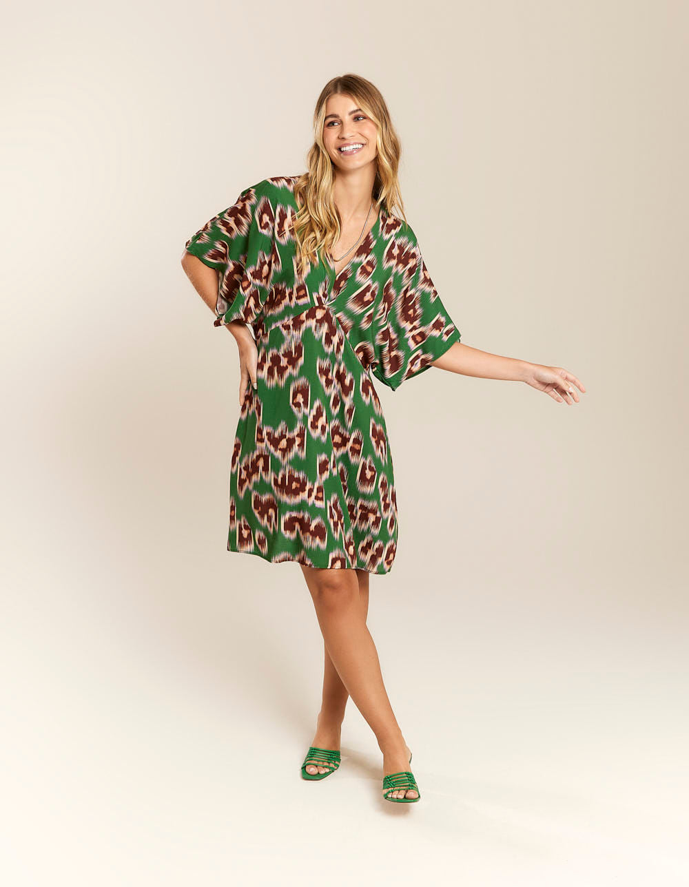 Vestido Curto Estampado Harley - Verde
