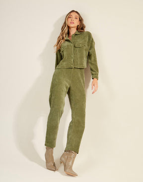 Calça Cenoura Botões Veludo Colete - Verde Oliva