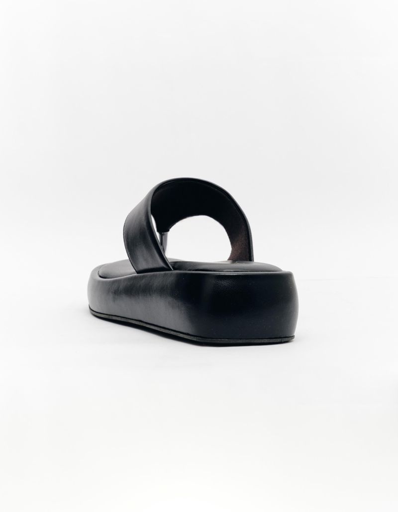 Sandalia Flat Dedo - Preto