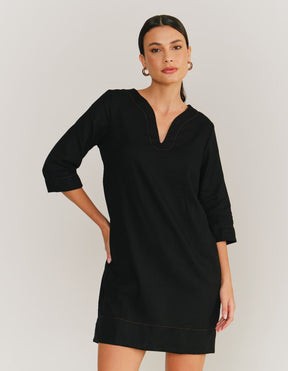Vestido Curto Decote Moldura v - Preto