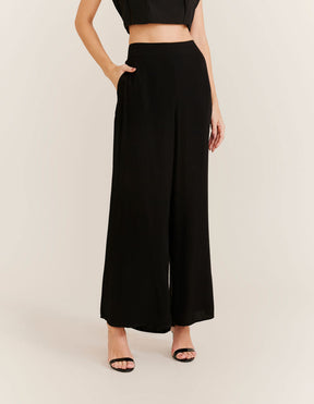 Calça Ampla Bolsos Laterais - Preto